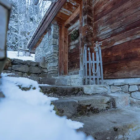 1864 Bed and breakfast Le Grand-Bornand
